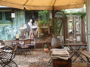 Kis Sziget Kávézó & Bár Eger