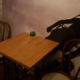 Kisesti, Budapest - Belső