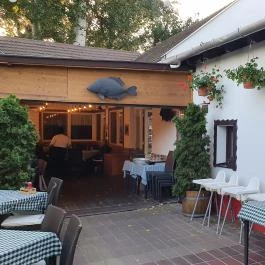 Kiskőrössy Halászcsárda Szeged - Külső kép