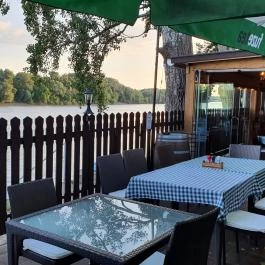 Kiskőrössy Halászcsárda Szeged - Külső kép