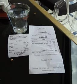 Kismandula Cukrászda