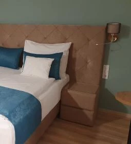 Kistücsök Food & Room