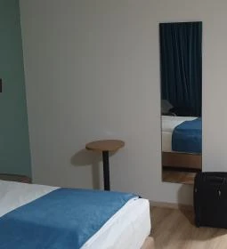 Kistücsök Food & Room