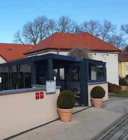 Kistücsök Food & Room