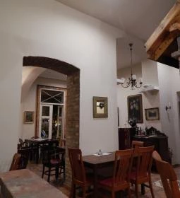 Klauzál Café Étterem & Kávézó