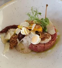 Knysa - Kitchen & Bar