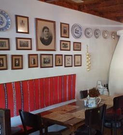 Kökénydombi Csárda