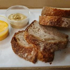 Kolbászfalu, Balatonakarattya - Egyéb