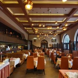 Komló Hotel Gyula - Vendéglátás