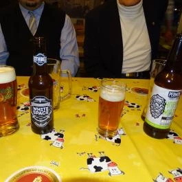 Komló és Tehén, Budaörs - Étel/ital