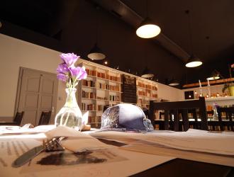 KönyvBár & Restaurant, Budapest