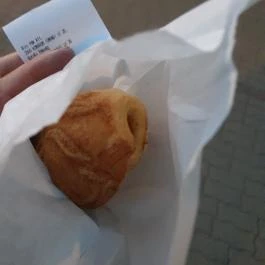 Korabi Pékség Komárom - Étel/ital