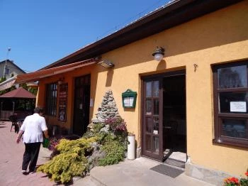 Korona Étterem & Cukrászda Érd