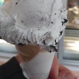 Korzó Fagyizó & Gofrizó Balassagyarmat - Egyéb