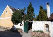 Kővirág Étterem Köveskál