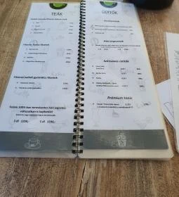 Központ Café & Bistro