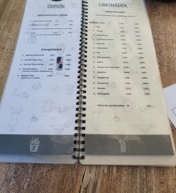Központ Café & Bistro