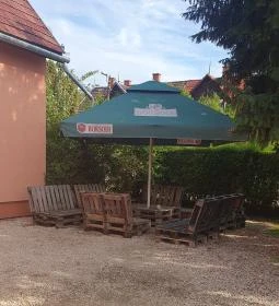 Krédó Presszó & Pizzéria