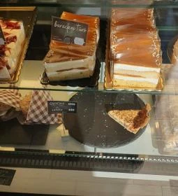 Krémház Cukrászda & Kávézó