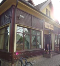 Krúdy Étterem (Villa Hotel)