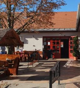 Kurta Kocsma Vendéglő