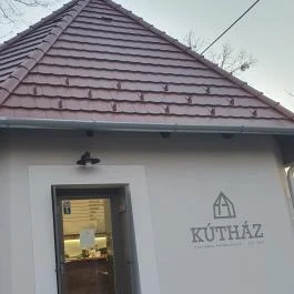 Kútház Kávézó Gödöllő - Egyéb