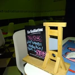 La Guillotine Bistro Budapest - Belső