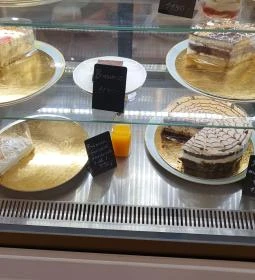 La Vie En Rose Coffee & Lifestyle