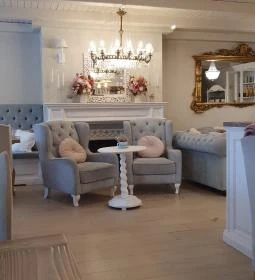 La Vie En Rose Coffee & Lifestyle