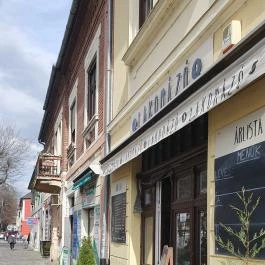 Lakomázó, Vác - Egyéb