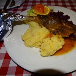 Lámpás Étterem és Galéria Zsámbék - Étel/ital