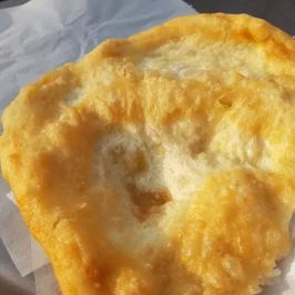 Lángos Büfé, Pomáz - Étel/ital