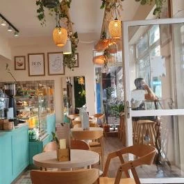 Lara Café, Budapest - Egyéb