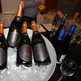 Larus Étterem és Rendezvényközpont, Budapest - Étel/ital