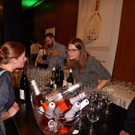 Larus Étterem és Rendezvényközpont, Budapest - Egyéb