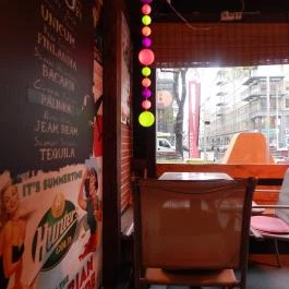 Laza Cafe & Bar - WestEnd City Center, Budapest - Belső