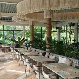 Le Bistro, Budapest - Egyéb