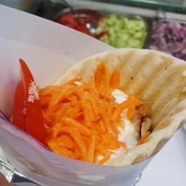 Leonidas Gyros, Budapest - Étel/ital