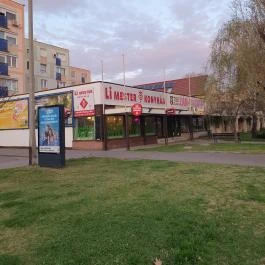 Li Mester Konyhája Komárom - Külső kép