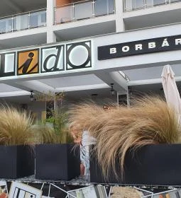 LIDO Kávézó & Borbár