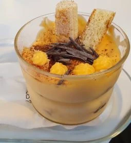 LIDO Kávézó & Borbár