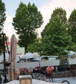 LIDO Kávézó & Borbár