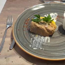 Liliomfi Étterem Szolnok - Étel/ital