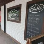 Lipóti pékség Tatabánya - Külső kép