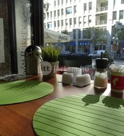 Lipóti Pékség & Kávézó - Bartók Béla út