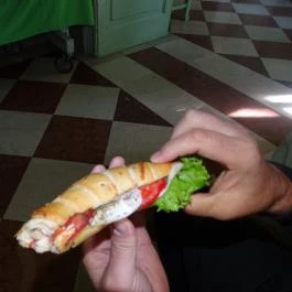 Lipóti Pékség & Kávézó - Corvin Plaza Budapest - Étel/ital