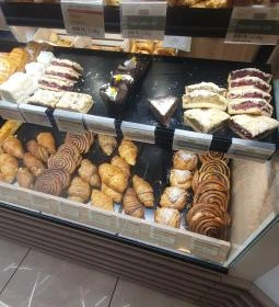 Lipóti Pékség - Debrecen Belváros