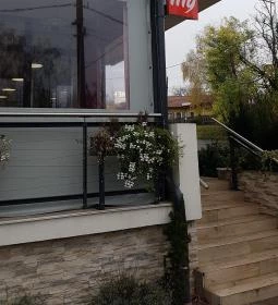 Lipóti Pékség & Kávézó