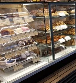 Lipóti Pékség & Kávézó