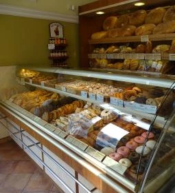 Lipóti Pékség & Kávézó